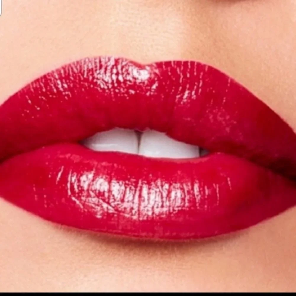 ❤️☃️🆕️ MAC x Aaliyah Hot Like L.E. Lipstick - Picture 6 of 8